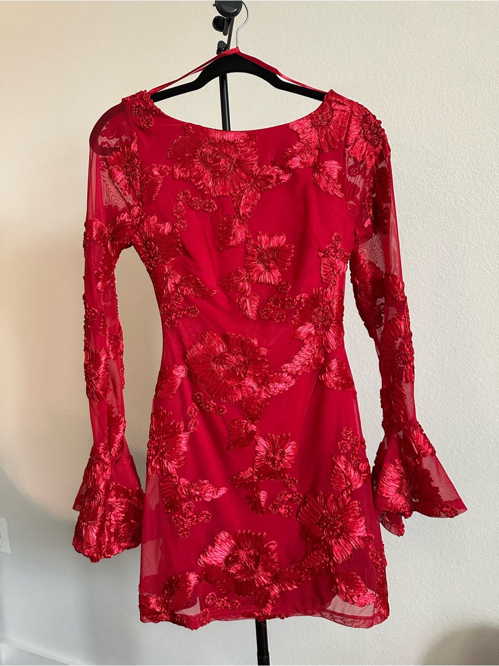 Elegant Red Floral Embroidered Long-Sleeve Dress